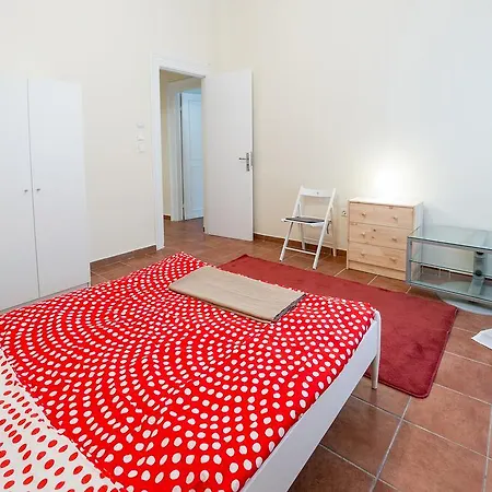 White Tower Luxury Apartment *
